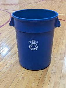 lot 54 image: Rubbermaid Brute Recycling Container - 32 Gallon, Blue