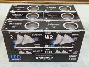 lot 60 image: Case Pack of 24 Flood Light Bulbs - LED - 1000 Lumens - Dimmable