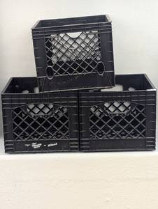 lot 77 image: Set of 3 - 13 x 13 x 11 Plastic Milk Crates