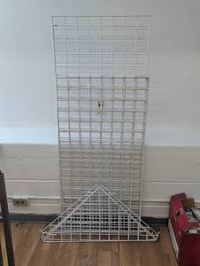 lot 82 image: 62 x 24 Triangle Corner Shelf Display - 4 Tier