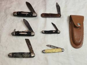 lot 268 image: Vintage Pocket Knives Collection with Leather Sheath - Kamp King and Others