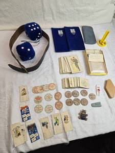 lot 322 image: Vintage Wedding Flash Cards, Wooden Nickles and More