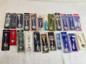 lot 329 image: Large Lot of Souvenir Collector Spoons