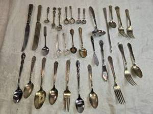 lot 332 image: Large Lot of Vintage Silverware - Silver Plate, Stainless