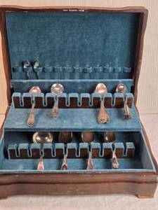 lot 356 image: Silver-Plated Flatware in Wooden Storage Box including Some 1847 Rogers Bros, Rockfords, and 1835 R. Wallace