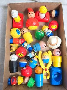 lot 35 image: Vintage Fisher-Price Little People Figures and Accessories