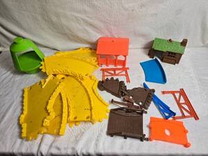 lot 48 image: Plastic Tracks and Buildings