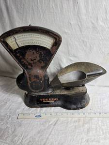 lot 140 image: Vintage Toledo Scale Model 4605