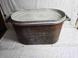 lot 161 image: Metal Wash Tub with Lid and Handles