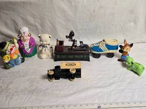 lot 163 image: Ceramic Figurines and ERTL Diecast Truck