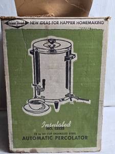 lot 172 image: West Bend 12-30 Cup Enameled Steel Automatic Percolator
