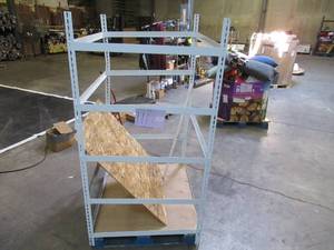 lot 116 image: Adjustable White Metal Frame Built to Fit Onto Pallets - Perfect for Projects