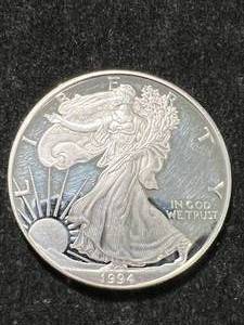 lot 11 image: 1994 PROOF AMERICAN SILVER EAGLE 1 TROY OZ .999 FINE SILVER