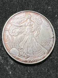 lot 52 image: 2005 AMERICAN SILVER EAGLE 1 TROY OZ .999 FINE SILVER