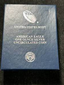 lot 87 image: 2015 AMERICAN SILVER EAGLE IN ORIGINAL MINT BOX