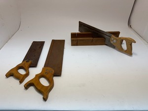 lot 18 image: Vintage Miter Hand Saws