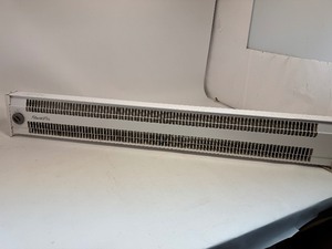 lot 52 image: 4 SlantFin Portable Baseboard Heater