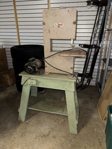 lot 60 image: Toro Bandsaw - Works