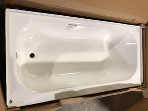 lot 36 image: Bootz Industries Maui 60 in. x 30 in. Soaking Bathtub with Left Drain in White Damaged Customer Returns See Pictures
