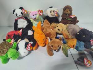lot 84 image: TY Beanie Babies Assorted Animals