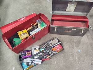 lot 104 image: Toolboxes wMisc Tools
