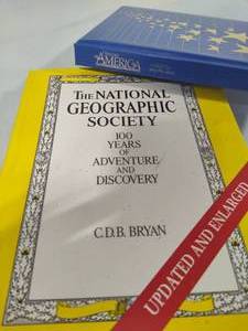 lot 107 image: National Geographic & Discover America Books