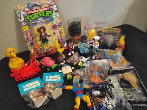 lot 135 image: Assorted Toys