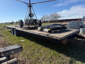 lot 7 image: Homemade Flatbed Trailer