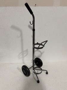 lot 35 image: Oxygen Cart