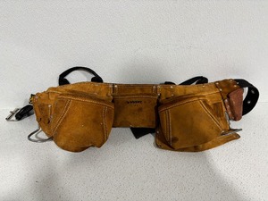 lot 41 image: Husky Suede Leather Tool Belt