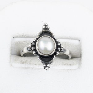 lot 304 image: Dainty Pearl Sterling Silver Ring. Size 5.75 - 6.