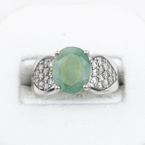 lot 312 image: Jain Gaurav Emerald & CZ Sterling Silver Ring. Size 7 - 7.25.
