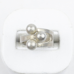 lot 340 image: Three Ball Sterling Silver . Size 5.5 - 5.75.