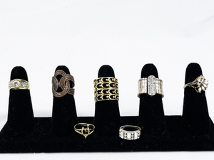 lot 367 image: Set of Seven Gold Tone Base Metal Rings . Size 6-6.5.