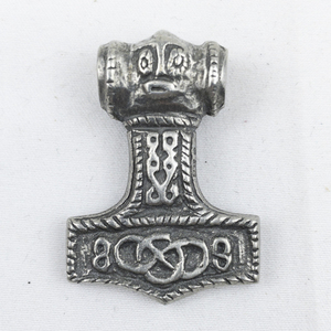lot 374 image: Hedeby Thors hammer sterling silver slide pendant (no chain).