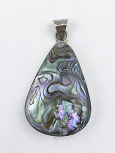 lot 380 image: Mexico (Unknown) Abalone Shell Teardrop sterling silver pendant (no chain).