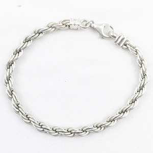 lot 429 image: Twisted Rope sterling Silver Chain Bracelet .
