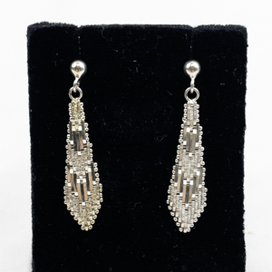 lot 472 image: Sunstone  Chevron Link sterling Silver Dangle Earrings .