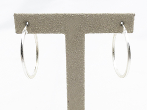 lot 477 image: Designs by FMC 40mm Classic Sterling Silver Hinged Wire Hoop Earrings.