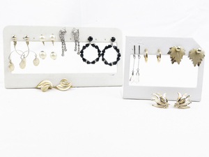 lot 491 image: Set of eight  Gold Tone Base Metal Earrings .