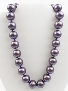 lot 510 image: Purple Bead Necklace. New Old Stock