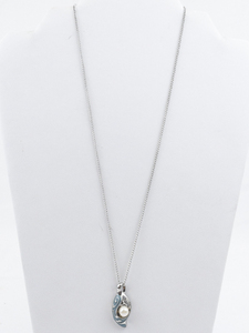 lot 550 image: Blue Enamel & Pearl Silver Tone Base Metal Pendant Necklace .
