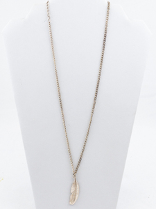 lot 556 image: Feather Rose Plated Base Metal Pearl Necklace.