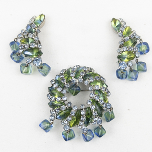 lot 396 image: Blue And Green Rhinestone Circle Silver Tone Base Metal Brooch & Clip-On Earrings.
