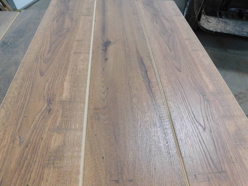 lot 22 image: Cherry Wood  8 x 48 Click Plank Laminate Water Resistant Flooring (117 sq.ft)