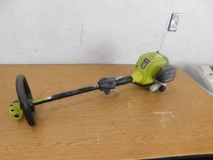 lot 43 image: RYOBI 25 cc 2-Stroke Weed Eater Motor.