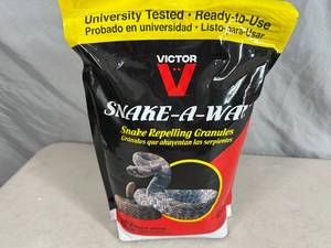 lot 42 image: New Bag of Snake-A-Way Snake Repelling Granules - 4 lbs