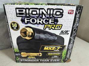 lot 54 image: New Bionic Force Pro 50 ft Fiber Hose with Spray Nozzle