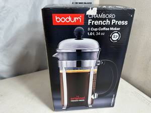 lot 79 image: New Bodum 8 Cup French Press