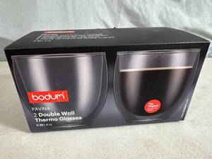 lot 82 image: New Bodum 2 Piece Set Pavina Double Wall Thermo Glasses - 8 oz.